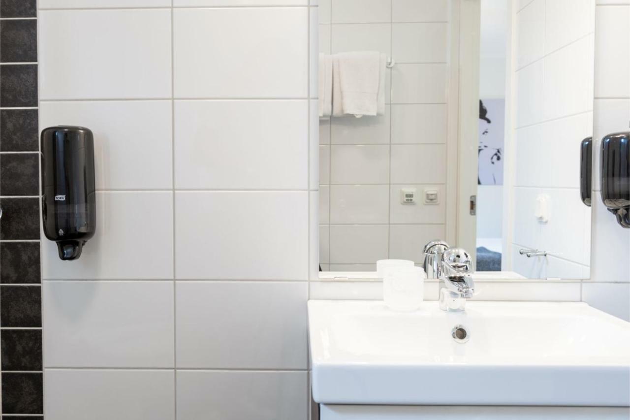 Ettsmart Hotell Sollentuna Esterno foto
